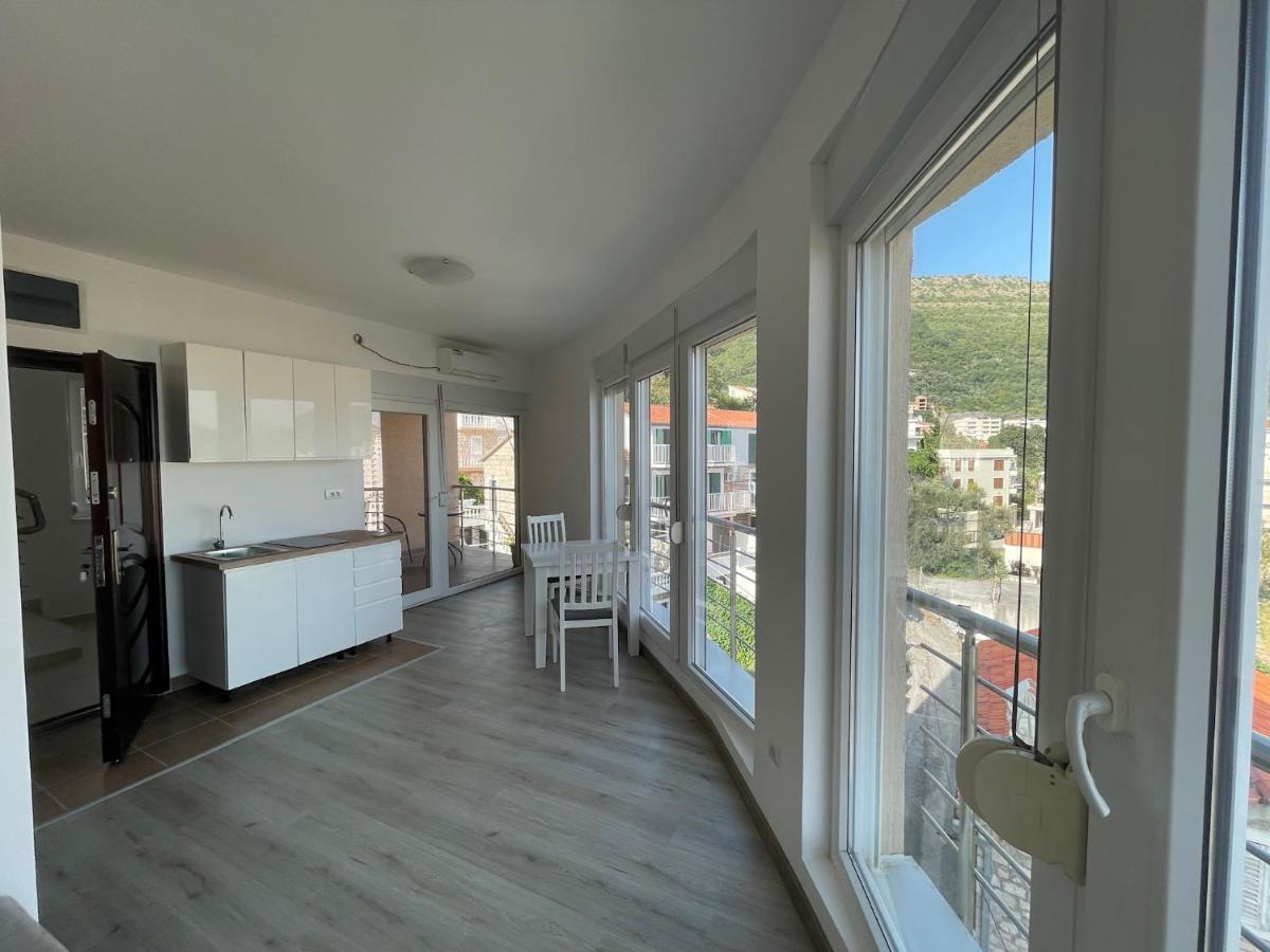 Ferienwohnung Upart House Petrovac na moru Exterior foto
